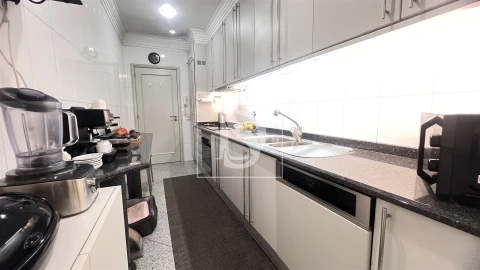 Apartamento T2 para Venda em Lordelo do Ouro e Massarelos