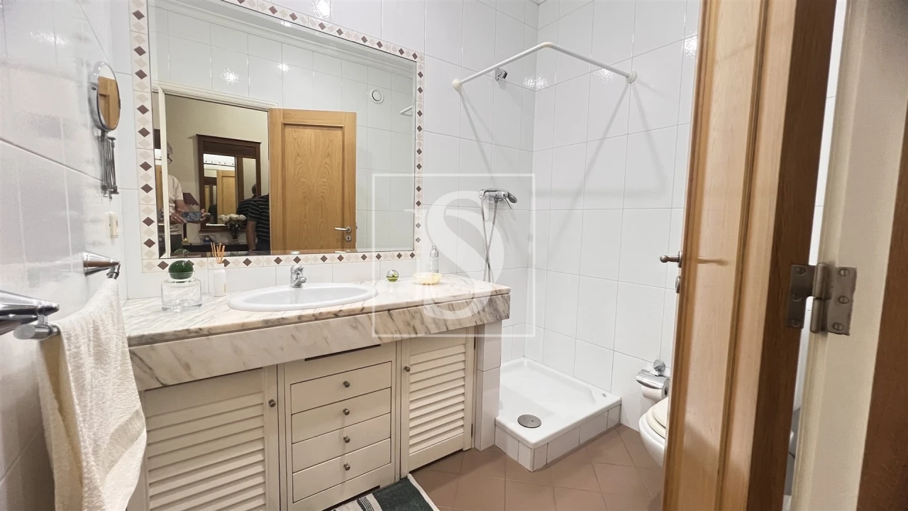 Apartamento T2 para Venda em Lordelo do Ouro e Massarelos Foto 40