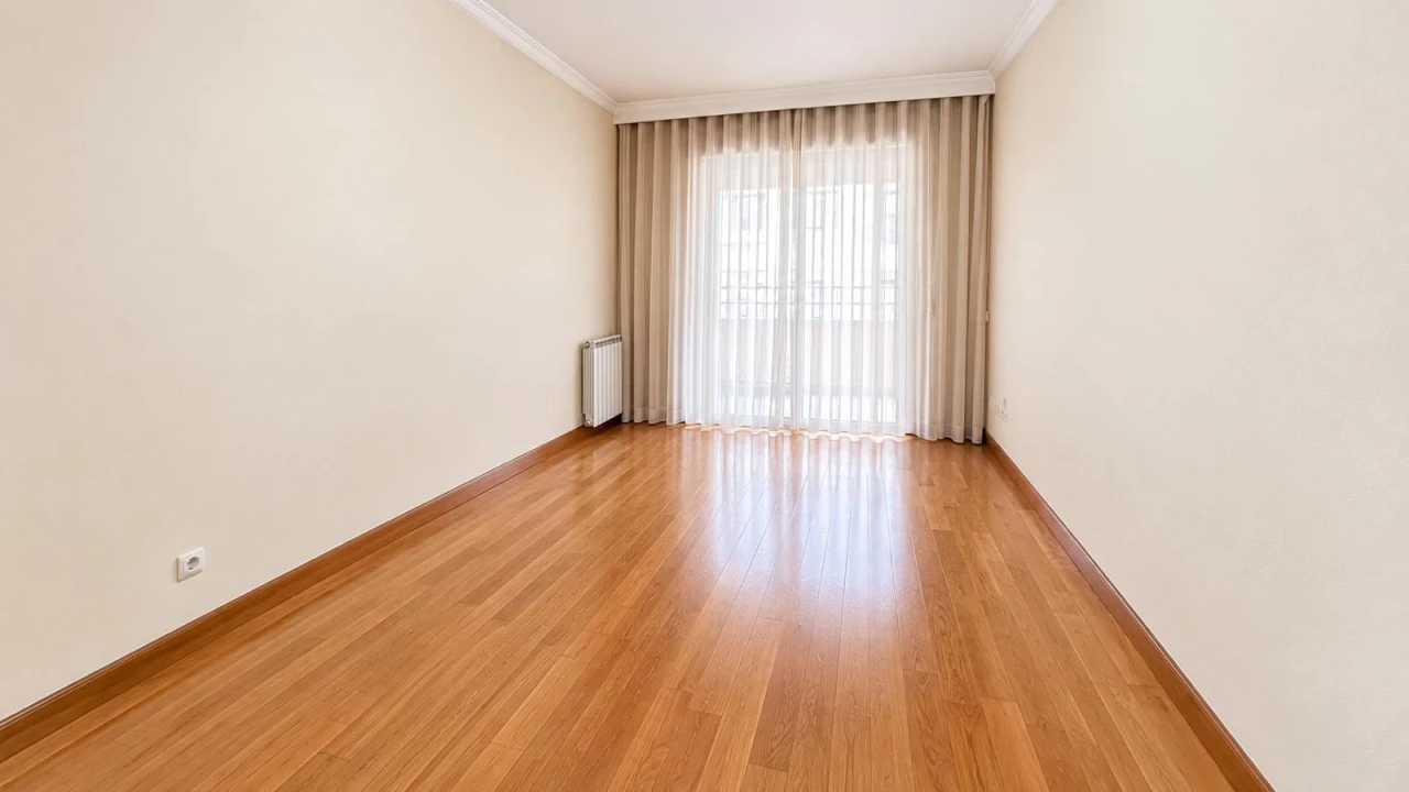 Apartamento T2 para Venda em Lordelo do Ouro e Massarelos Foto 6