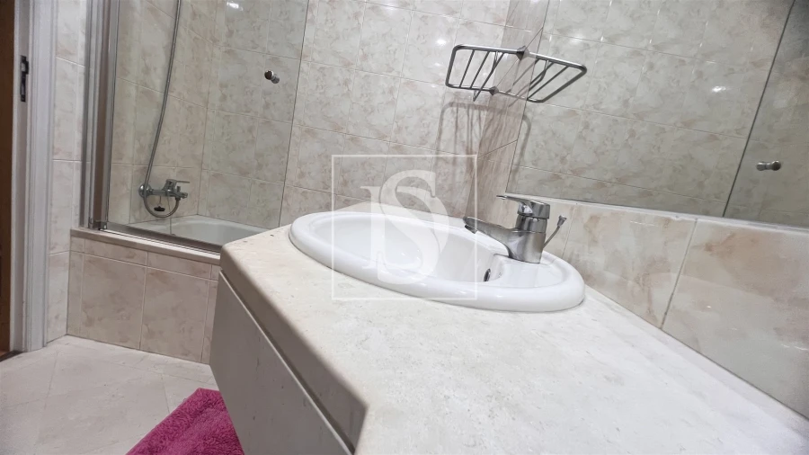 Apartamento T2 para Venda em Lordelo do Ouro e Massarelos Foto 46