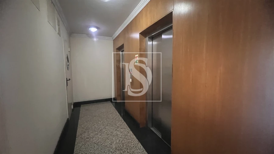 Apartamento T2 para Venda em Lordelo do Ouro e Massarelos Foto 17