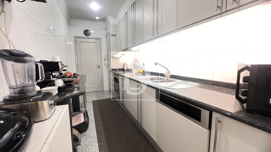 Apartamento T2 para Venda em Lordelo do Ouro e Massarelos Foto 51