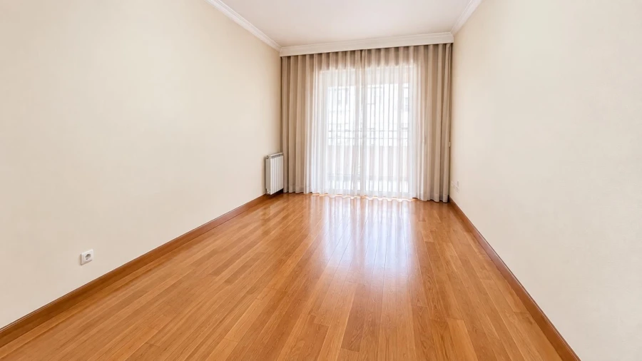 Apartamento T2 para Venda em Lordelo do Ouro e Massarelos Foto 6