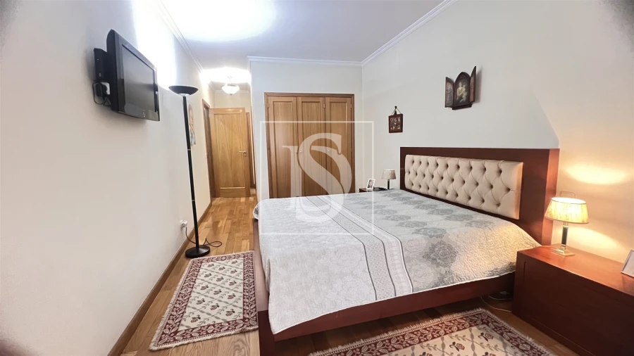 Apartamento T2 para Venda em Lordelo do Ouro e Massarelos Foto 30