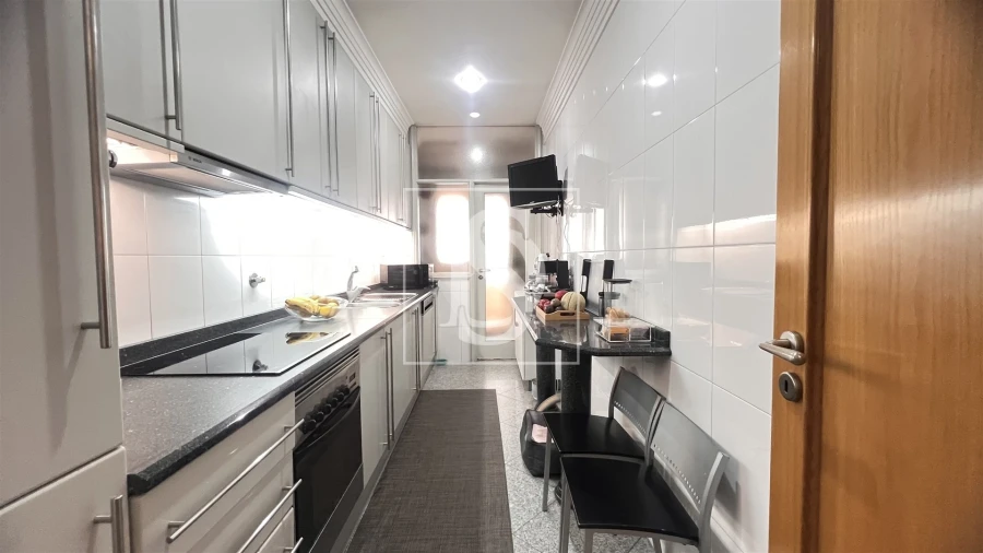 Apartamento T2 para Venda em Lordelo do Ouro e Massarelos Foto 56