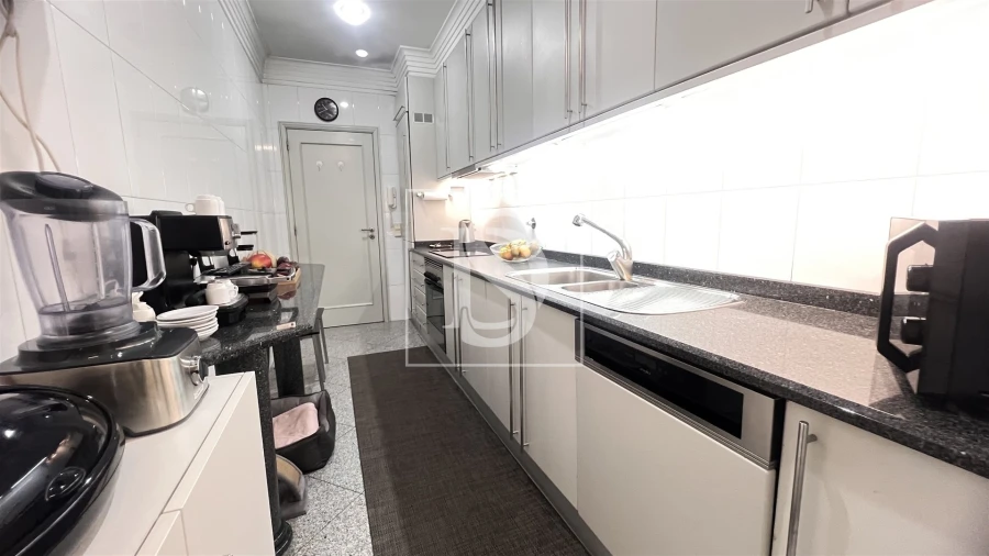 Apartamento T2 para Venda em Lordelo do Ouro e Massarelos Foto 52