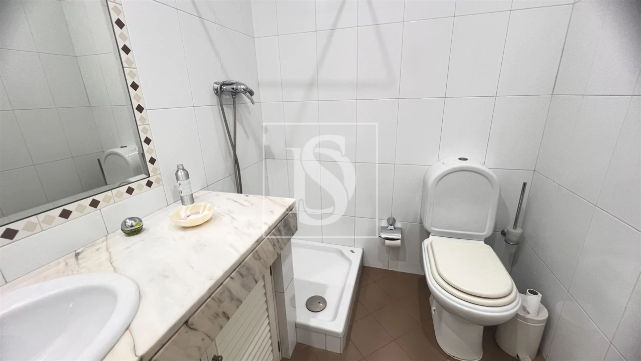 Apartamento T2 para Venda em Lordelo do Ouro e Massarelos Foto 38