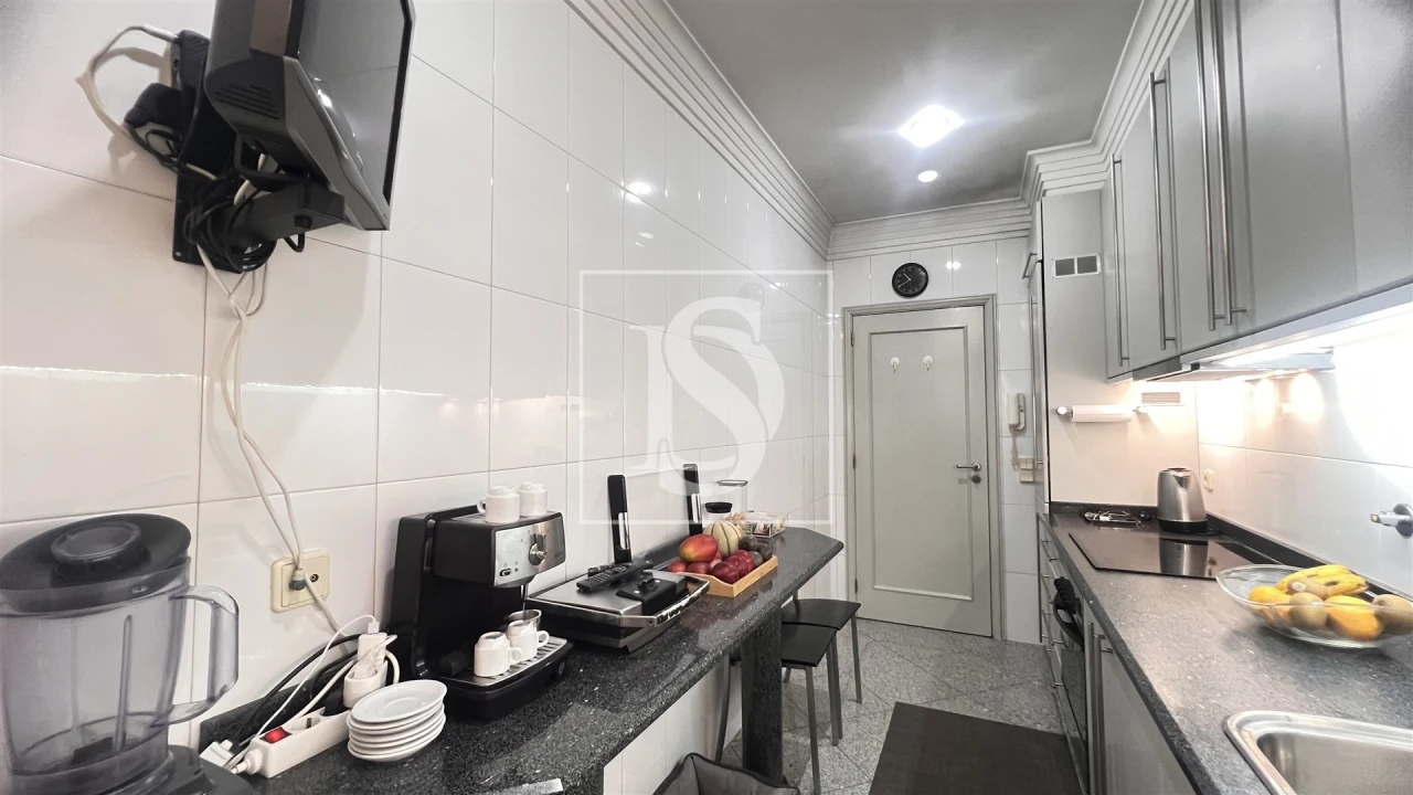 Apartamento T2 para Venda em Lordelo do Ouro e Massarelos Foto 49
