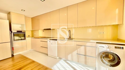 Apartamento T3 para Arrendamento em Nogueira, Fraião e Lamaçães