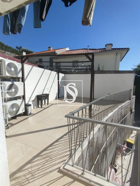 Apartamento T3 para Arrendamento em Nogueira, Fraião e Lamaçães