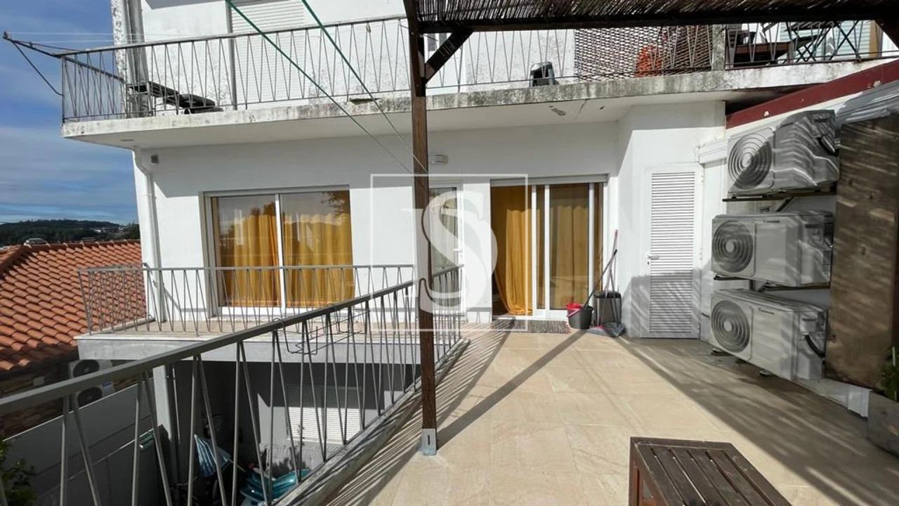 Apartamento T3 para Arrendamento em Nogueira, Fraião e Lamaçães Foto 33