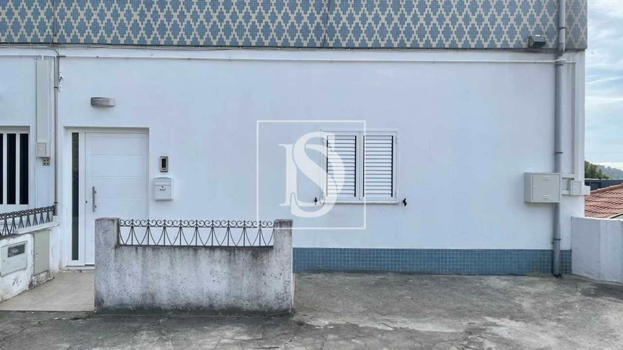 Apartamento T3 para Arrendamento em Nogueira, Fraião e Lamaçães Foto 2