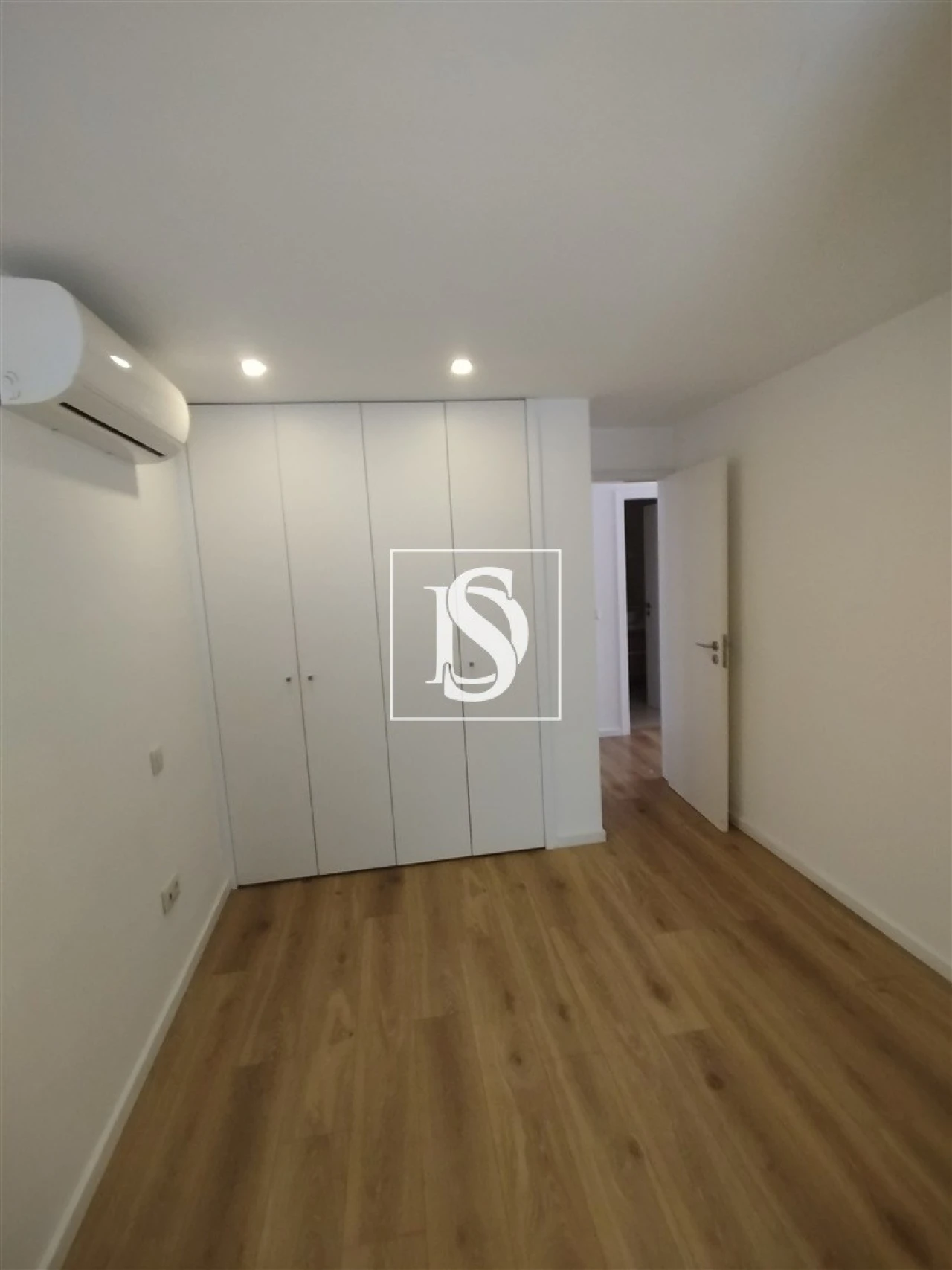 Apartamento T3 para Arrendamento em Nogueira, Fraião e Lamaçães Foto 26