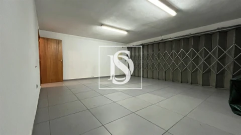 Moradia T3 para Venda em Carreira e Refojos de Riba de Ave