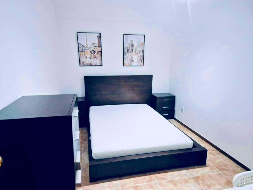 Quarto para Arrendamento em Santo Tirso, Couto (Santa Cristina e São Miguel) e Burgães Foto 1