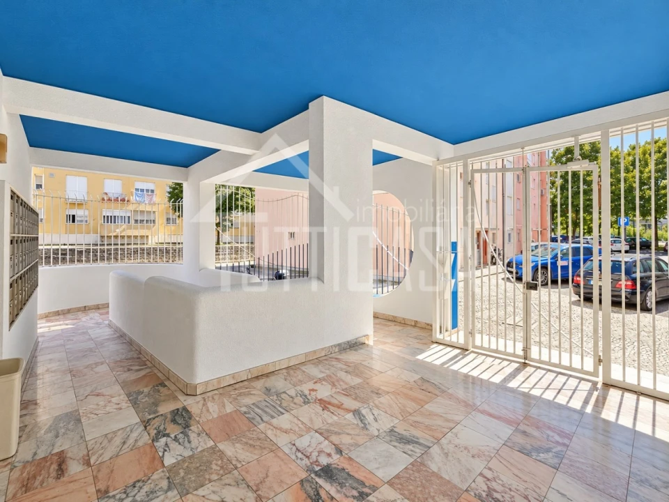 Apartamento T3 para Venda em São Domingos de Benfica Foto 32