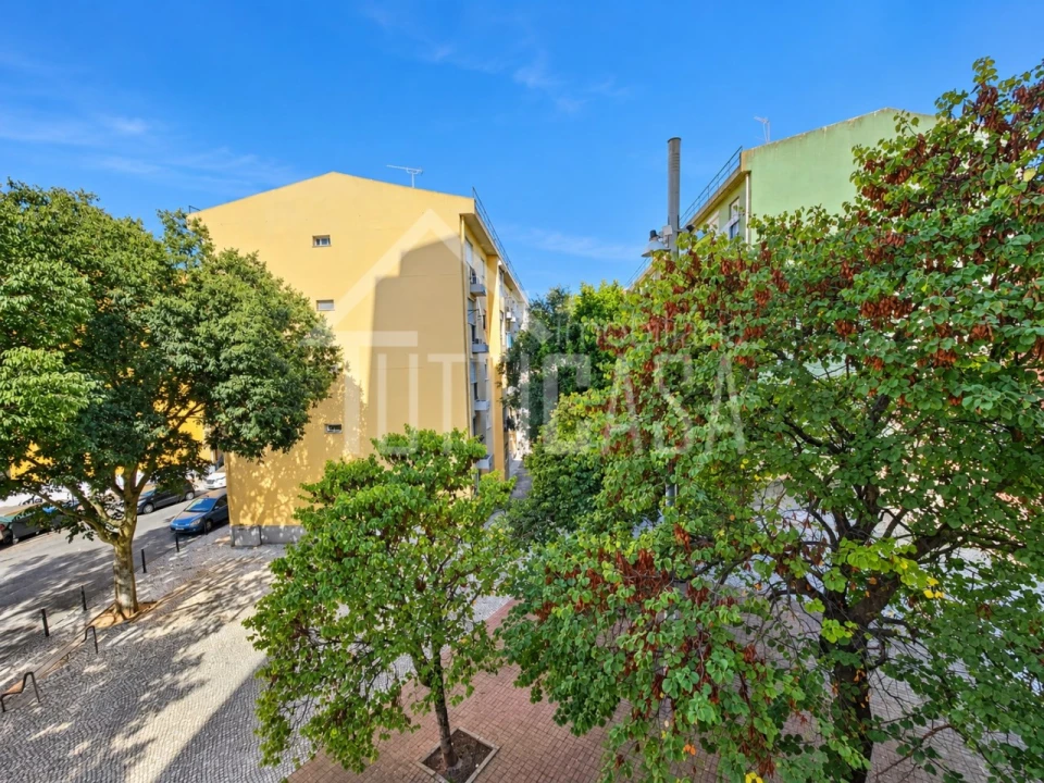 Apartamento T3 para Venda em São Domingos de Benfica Foto 12