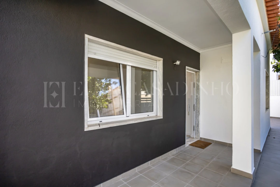 Moradia T2 para Venda em Quinta do Conde Foto 44