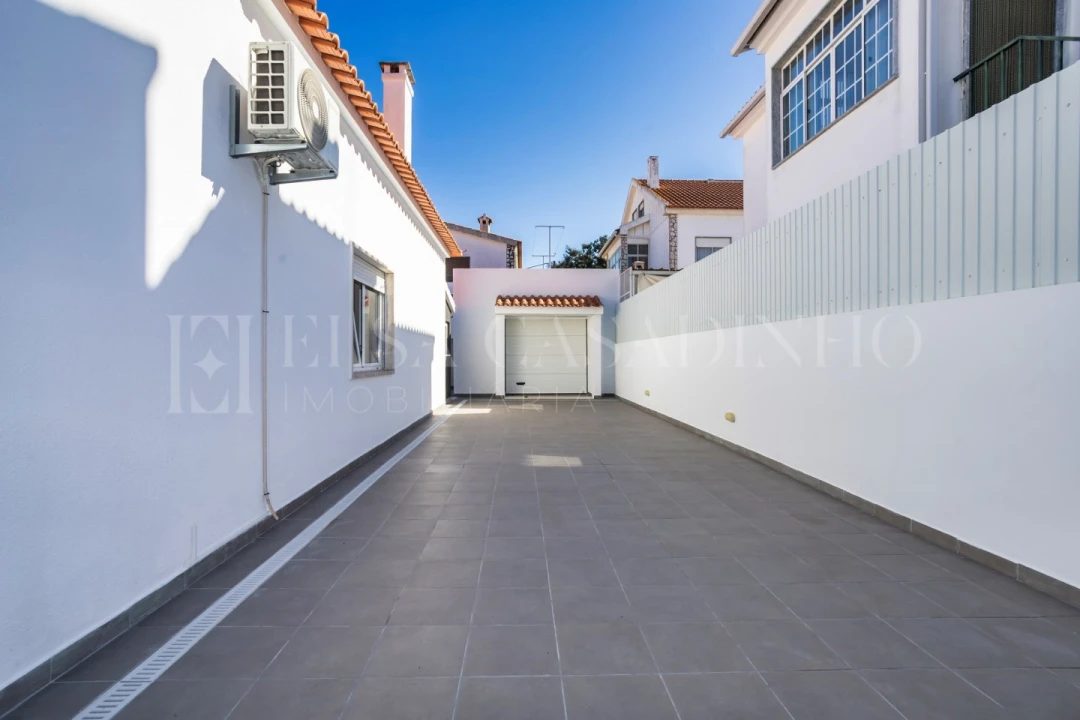 Moradia T2 para Venda em Quinta do Conde Foto 49