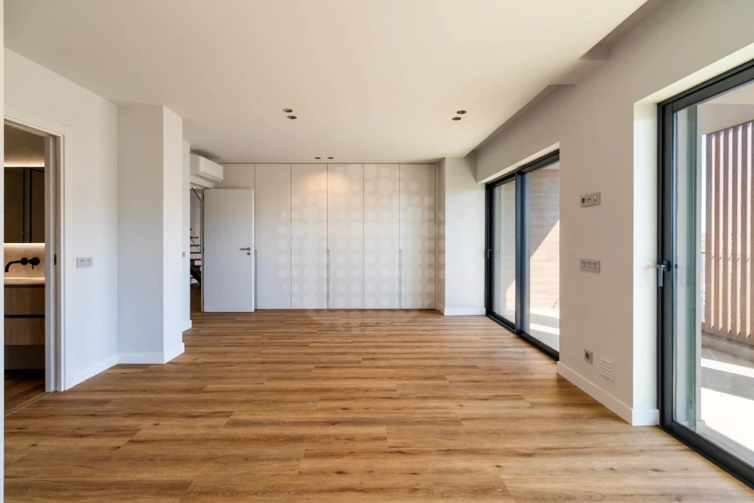 Apartamento T5 para Venda em Faro (Sé e São Pedro) Foto 17