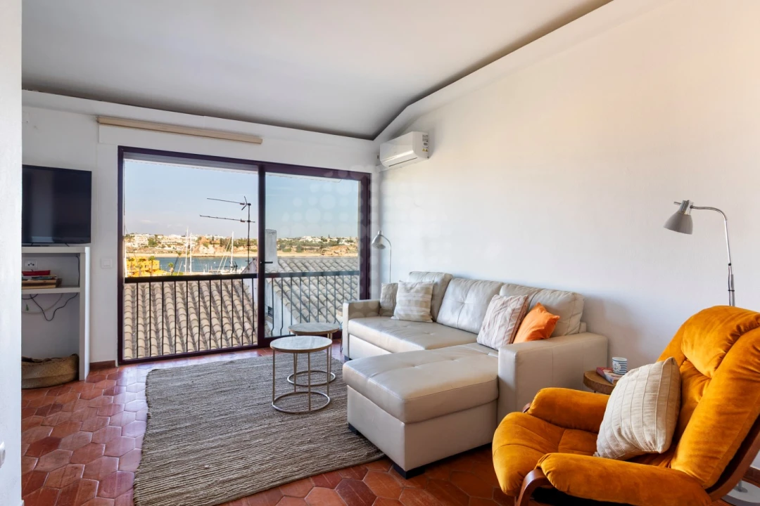 Apartamento T2 para Venda em Portimão Foto 6