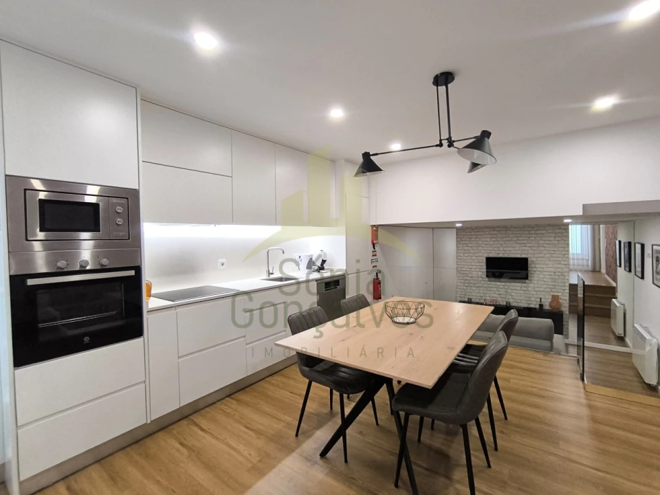 Apartamento T1 para Arrendamento em Santa Maria Maior e Monserrate e Meadela Foto 1