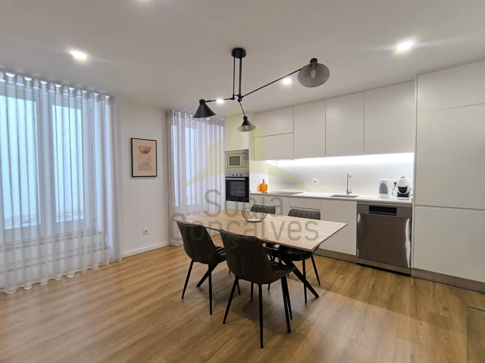 Apartamento T1 para Arrendamento em Santa Maria Maior e Monserrate e Meadela Foto 3