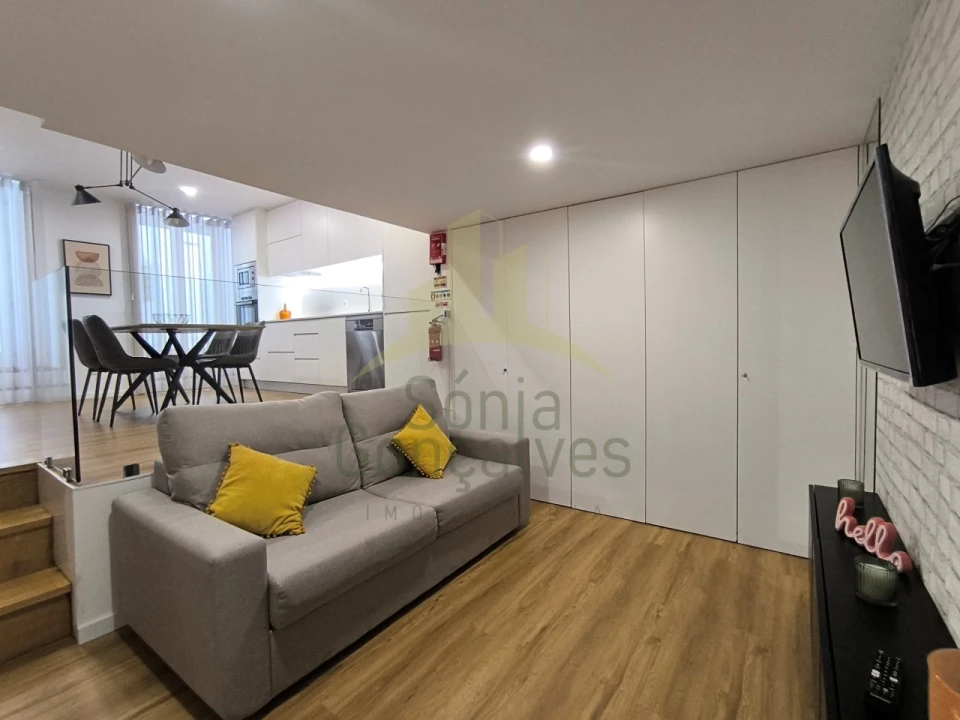 Apartamento T1 para Arrendamento em Santa Maria Maior e Monserrate e Meadela Foto 5