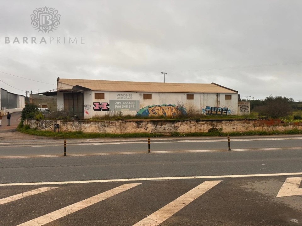 Armazém para Venda em Quarteira Foto 4