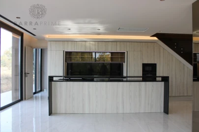 Moradia T5 para Venda em Boliqueime