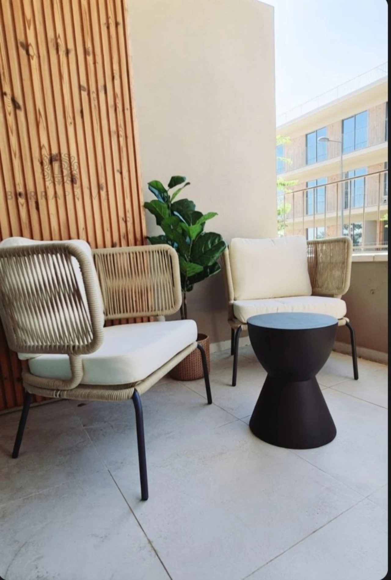 Apartamento T2 para Venda em Quarteira Foto 23