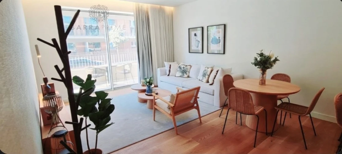 Apartamento T2 para Venda em Quarteira Foto 2