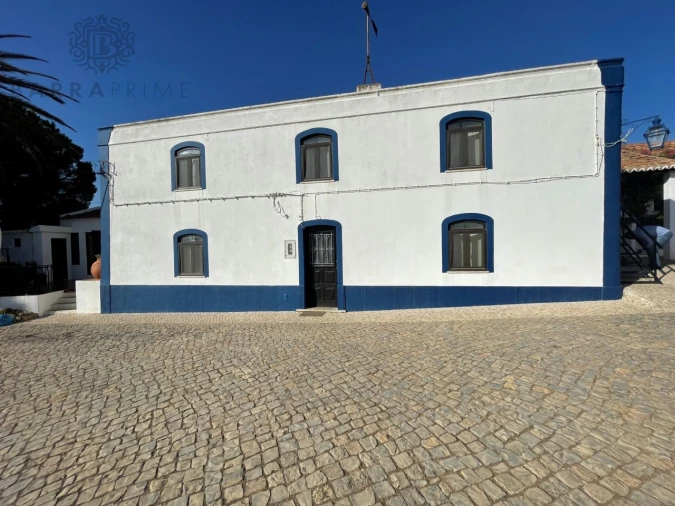 Moradia T15 para Venda em Guia Foto 3