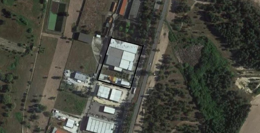 Armazém para Venda em Muge