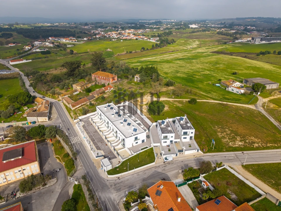 Moradia T4 para Venda em Aveiras de Cima Foto 49