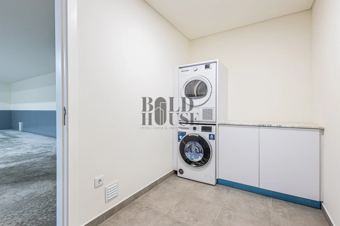 Moradia T4 para Venda em Aveiras de Cima Foto 39