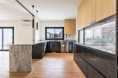 Moradia T4 para Venda em Aveiras de Cima