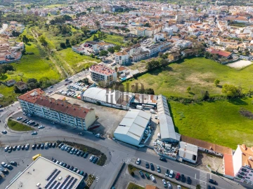 Armazém para Venda em Cartaxo e Vale da Pinta