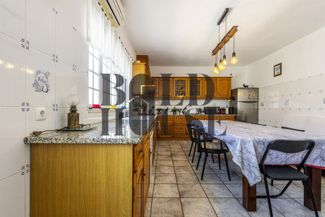 Moradia T5 para Venda em Alcanhões Foto 42