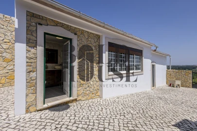 Moradia T5 para Venda em Alcanhões