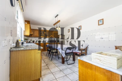 Moradia T5 para Venda em Alcanhões