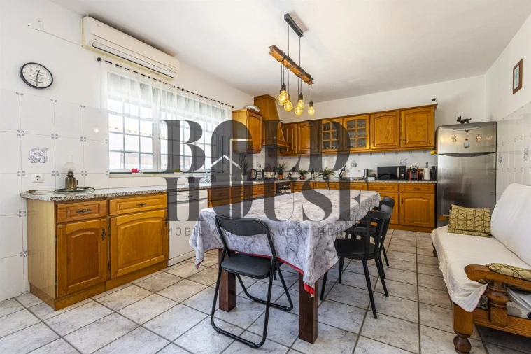 Moradia T5 para Venda em Alcanhões Foto 41