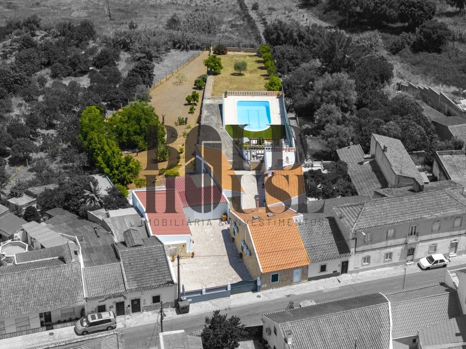 Moradia T5 para Venda em Alcanhões Foto 1