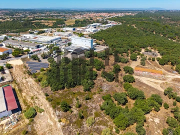 Terreno Comércio / Armazém para Venda em Vila Chã de Ourique