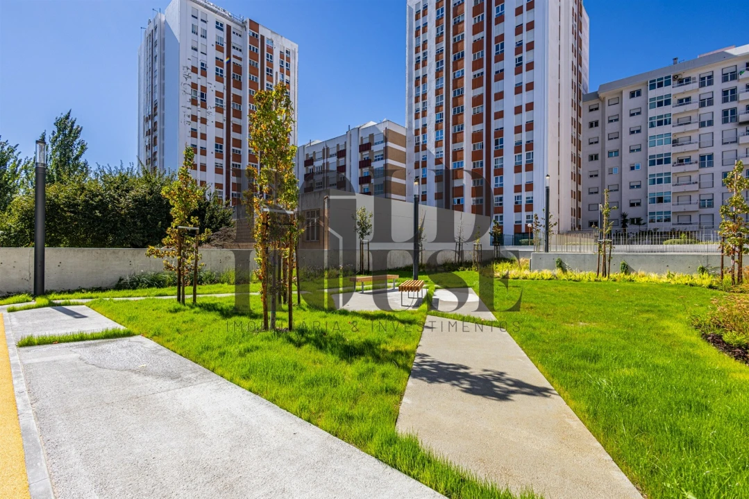 Apartamento T2 para Venda em Santa Clara Foto 54