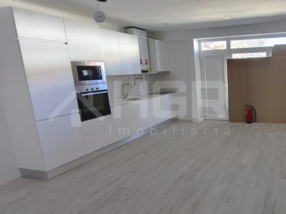Apartamento T1 para Venda em Alto do Seixalinho, Santo André e Verderena Foto 5