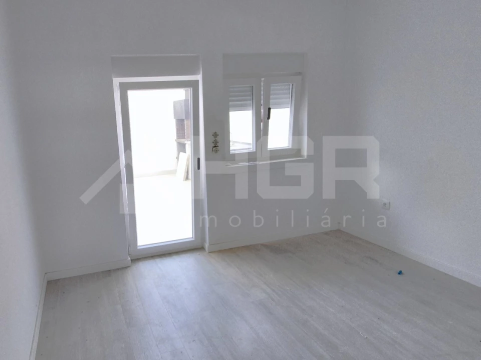 Apartamento T1 para Venda em Alto do Seixalinho, Santo André e Verderena Foto 13