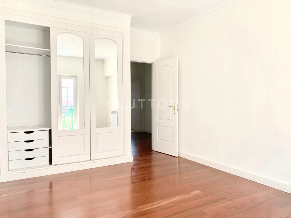 Apartamento T3 para Arrendamento em Santa Maria e São Miguel, São Martinho, São Pedro Penaferrim Foto 14