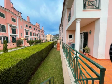 Apartamento T3 para Arrendamento em Santa Maria e São Miguel, São Martinho, São Pedro Penaferrim