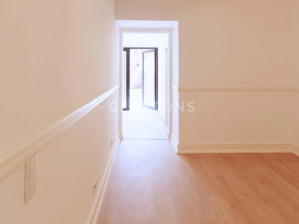 Apartamento T2 para Venda em Arroios Foto 10